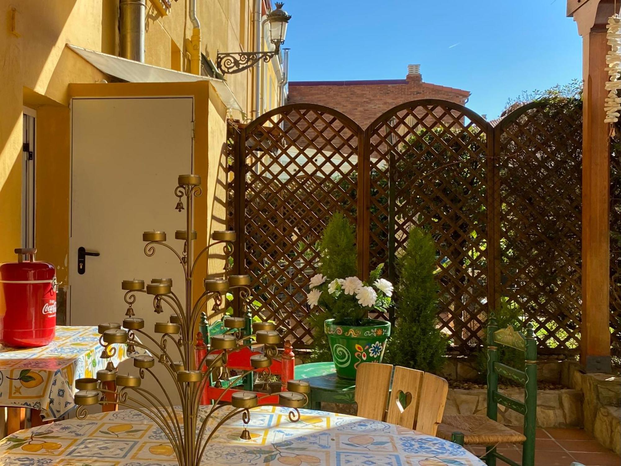 El Jardin De La Morena - Casco Historico - Vut Le 1205 莱昂 外观 照片